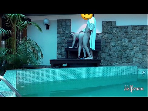❤️ Sjef inviterer hushjelp til bassenget, men kunne ikke motstå en varm ❤ Hard porno hos oss no.xxxnd.ru